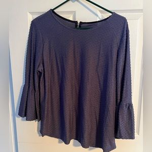 W5 bluish/purple top. Size Large